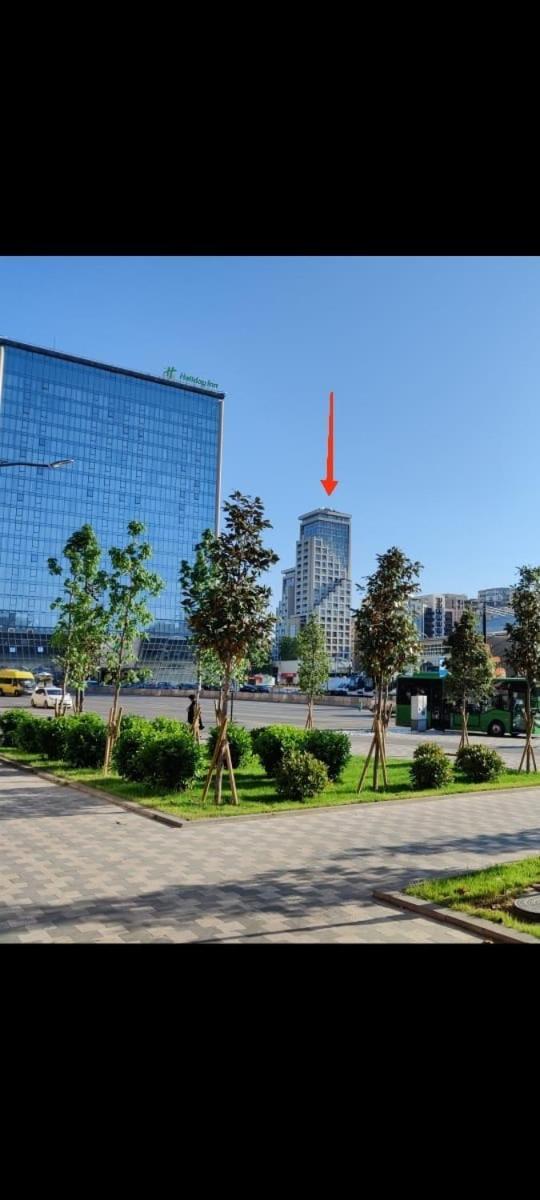 Сдается 3 - Х Комнатная Квартира По Суточно В Центре Тбилиси Exterior foto